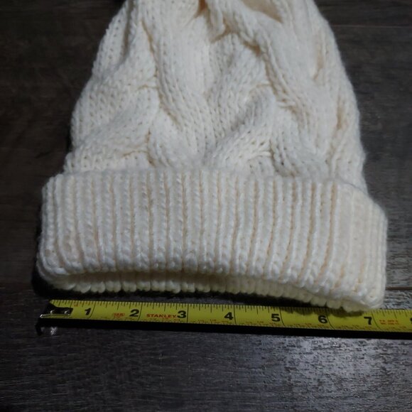 Express Fuzzy Pom Pom Beanie Cableknit Toboggan Hat  Cream New With Tags - Picture 10 of 11
